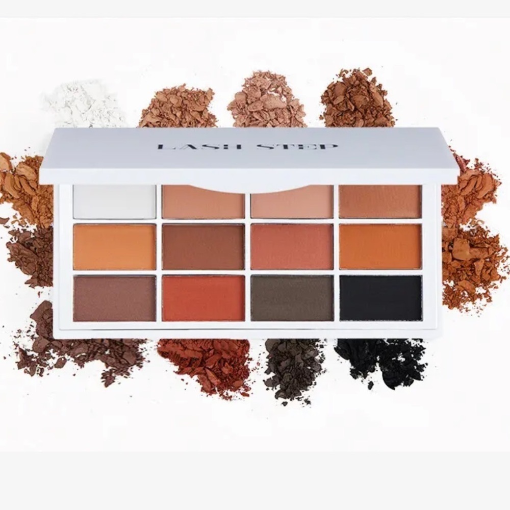 Lash Step Matte About You Eyeshadow Palette